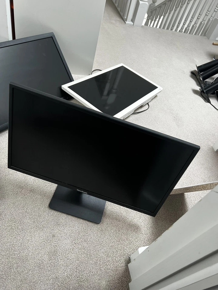 4 monitors - Image 3 of 4