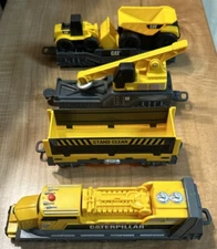 Caterpillar Construction Express Motorized Toy Train Near Complete TESTED WORKS!