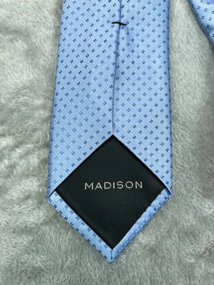 Corbata Madison 100 % seda azul texturizada bordada clásica ancho largo para hombre Foto 2 de 4