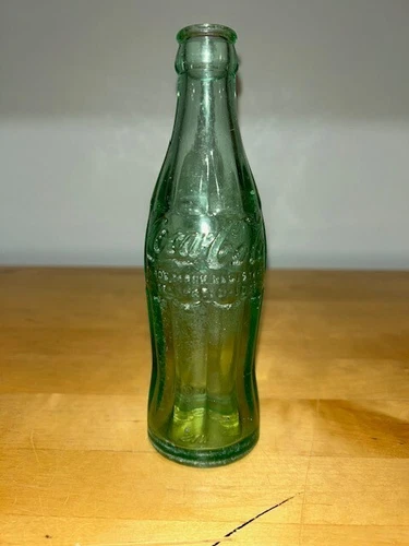 Vintage Glass Coca Cola Bottle 6 oz.   La Crosse, WIS