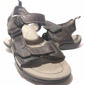 clarks hiking sandals