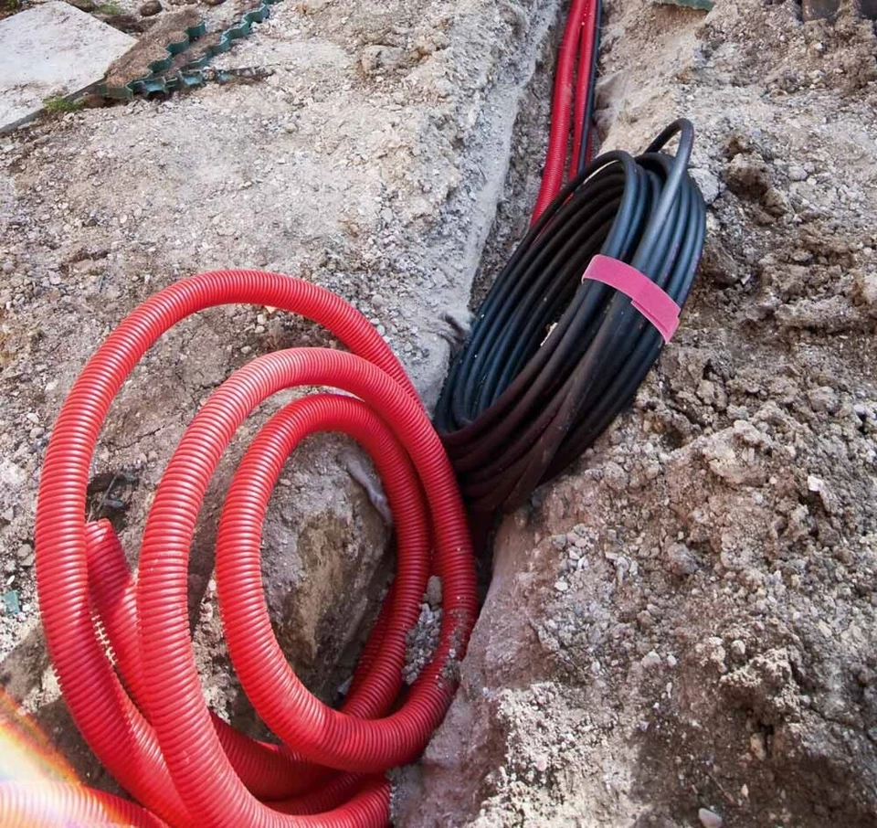 VELCRO Red Cable Ties Reusable Hook Loop Straps 20mm x 200mm 25 Pack - Image 3 of 4