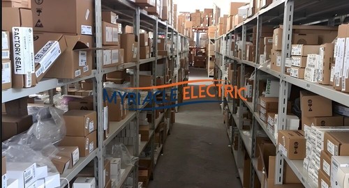 1PCS New Allen Bradley 1769-L16ER-BB1B CompactLogix 384KB Controller Fast ship - Picture 3 of 13