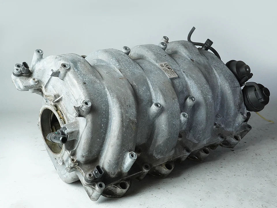 2010 - 2011 Mercedes Benz E Class W212 E550 Intake Manifold Engine A2731400701 Foto 2 de 4
