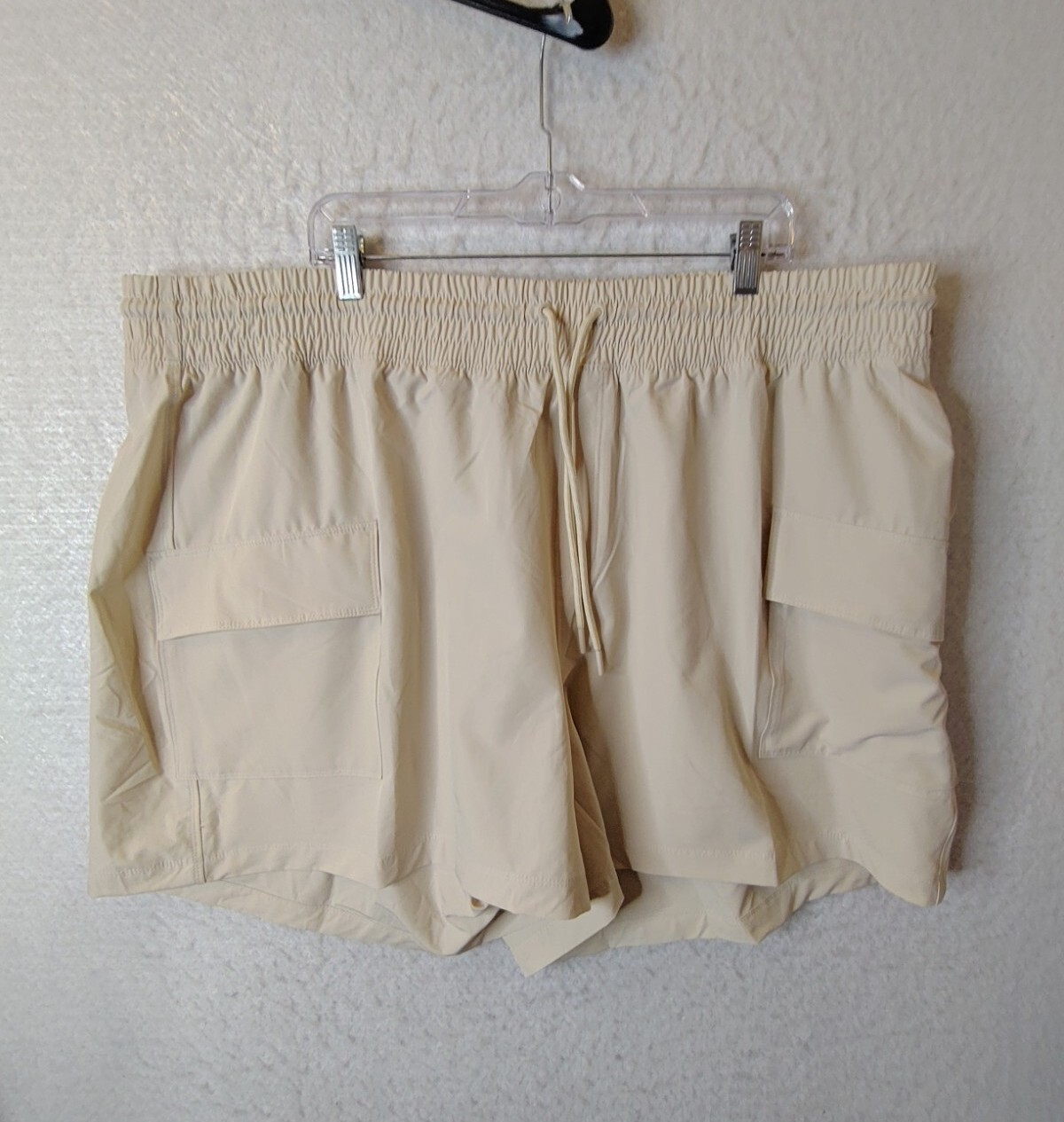 Old Navy Women's Plus Size 3X Beige High Waisted StretchTech Cargo Shorts  New | eBay