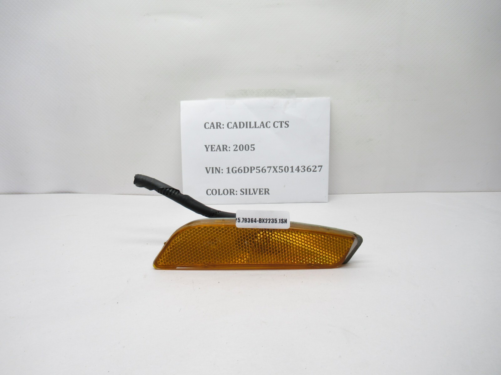 2003-2007 Cadillac CTS Right Side Front Bumper Marker 25699094 for  