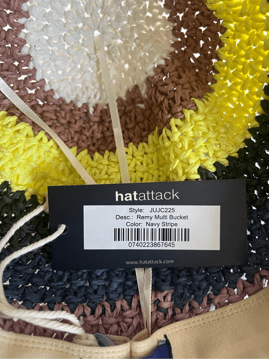 NWT HatAttack Women display picture 1