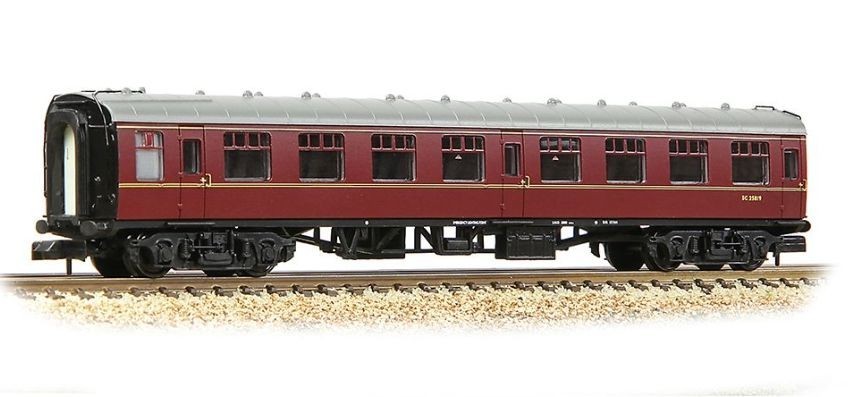 Graham Farish 374-061F BR Mk1 SK Second Corridor BR Maroon - N GAUGE