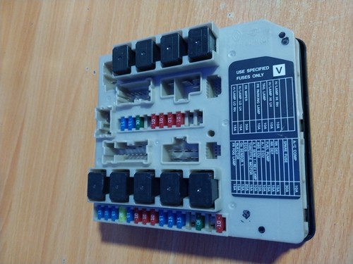 2009 Nissan Rogue Interior Cabin Fuse Relay Box PP-T30-M10 - Picture 2 of 6