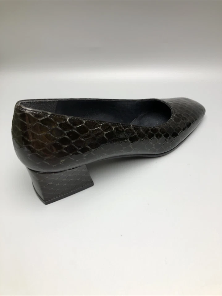 Vtg Stuart Weitzman Women Size 61/2 Black Heels Molorrus Snake Pattern with Box - Image 3 of 4