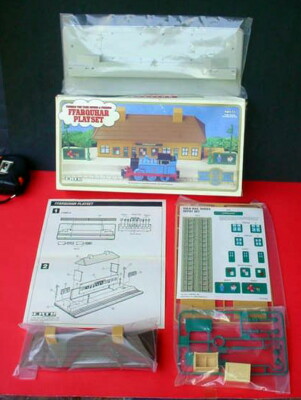 New 1993 ERTL Thomas The Tank & Friends Ffarquhar Shining Time Station Play Set