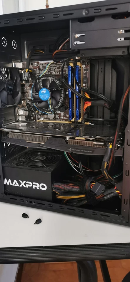 PC Desktop - Immagine 2 di 3