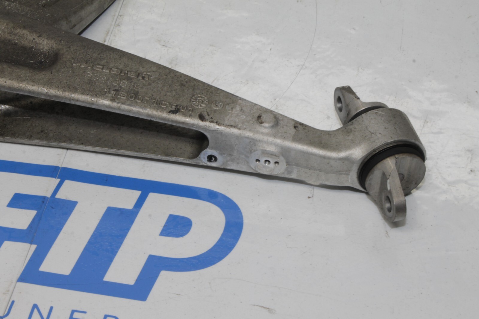 12-14 MCLAREN MP4-12C 12C 570 650 OEM LH REAR LOWER CONTROL ARM 11B0071CP STOCK