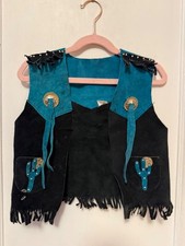 Vtg Cowgirl Child  s , dress up, 100 genuine leather Suede Black and Teal Vest