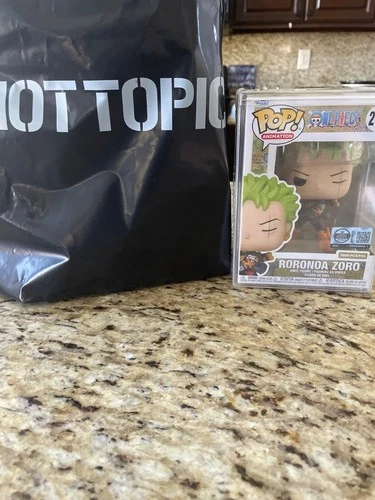 Funko Pop 2178 One Piece: Roronoa Zoro- Hot Topic Exclusive LE 3500