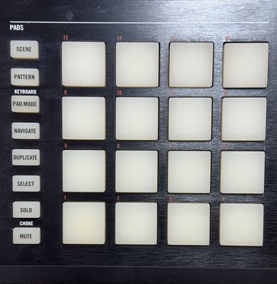 Native Instruments Maschine Studio Black MIDI Controller w Dual