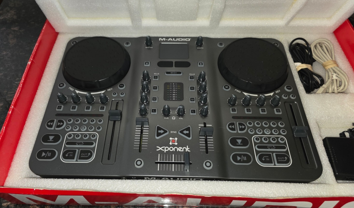 M-Audio Torq Xponent Advanced DJ Performance/production System for