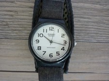 VINTAGE CASIO QUARTZ WATCH MENS EZ READ WHITE DIAL BLACK CASE NEW BATTERY
