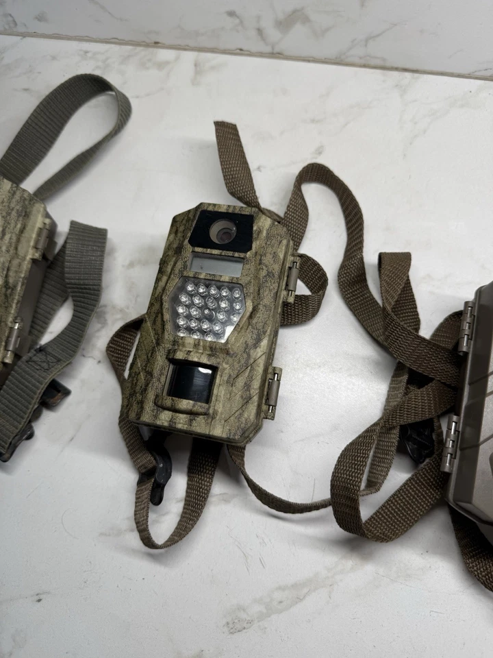 3 Tasco Game Cameras 119271CW & 119272CW 10MP Trail Camera TESTED W/straps - Image 3 of 4