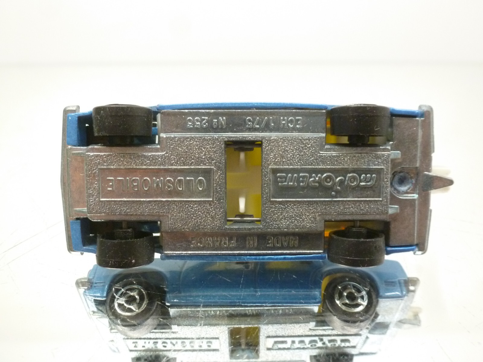 Picture 5 of 6