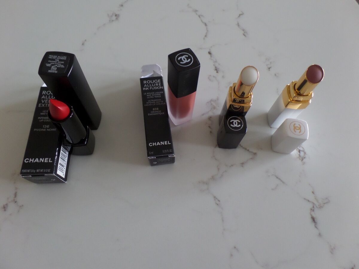 New Latest CHANEL Rouge Allure Extreme #136 left