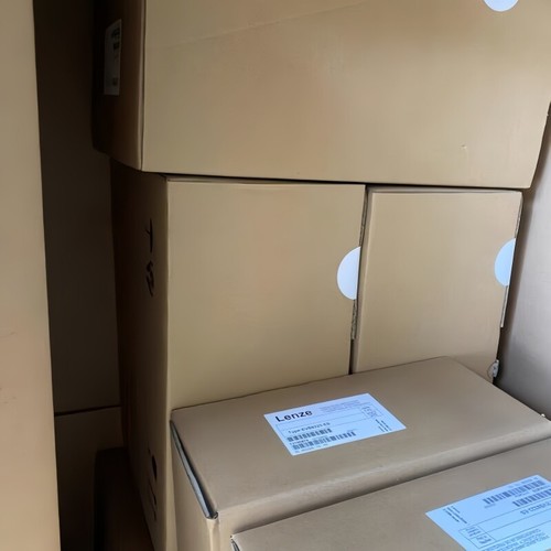 1PC NEUF E84AVSCE3714SX0 achats LENZE convertisseur de fréquence livraison rapide livraison gratuite