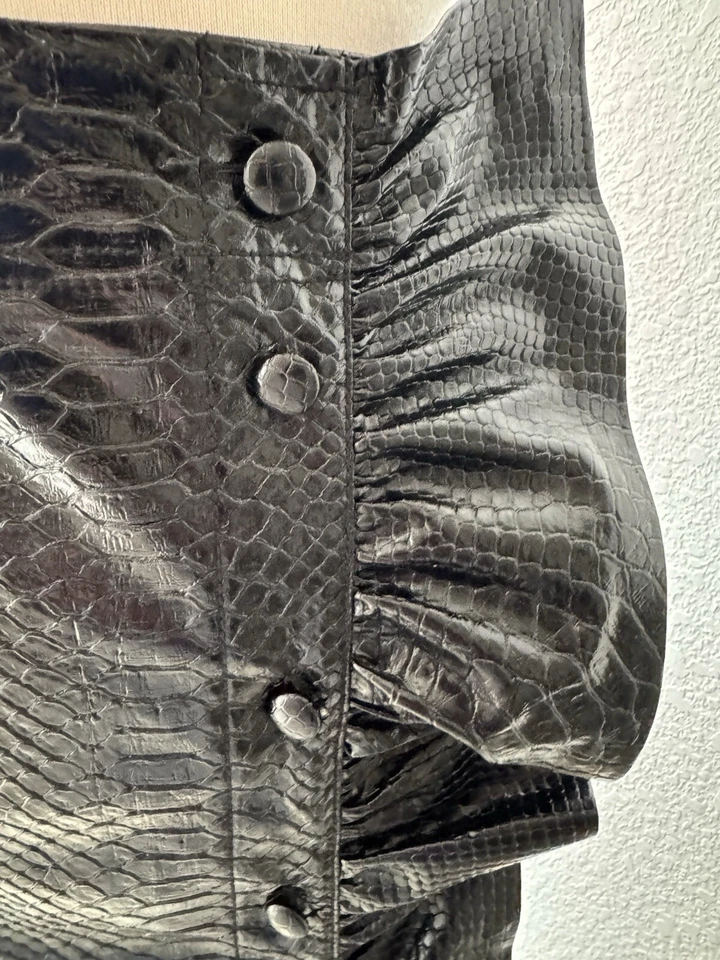 Falda de cuero negra sintética Rebecca Taylor con detalle de volantes para mujer talla 4 usada en excelente estado Foto 4 de 4