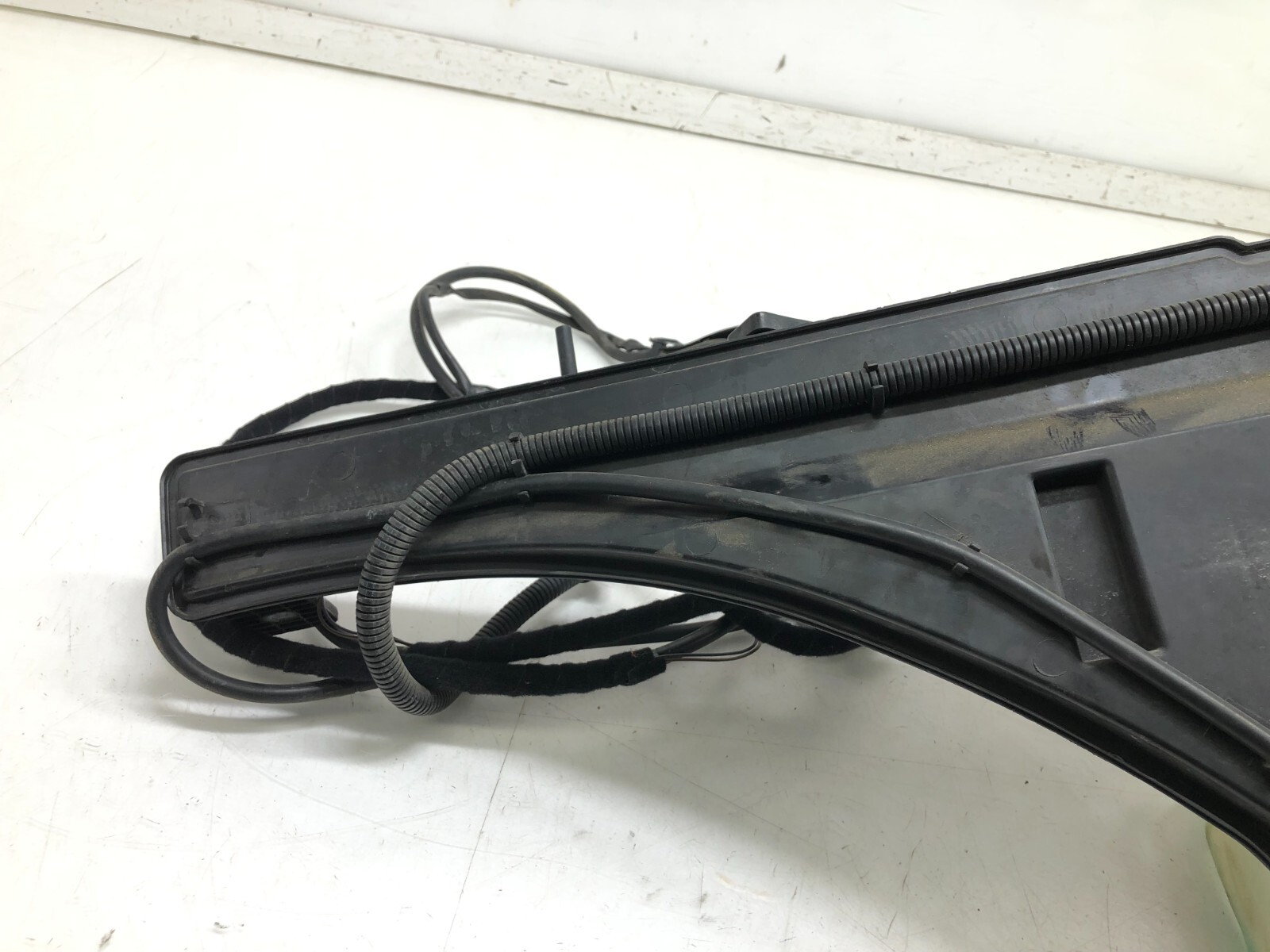 2014-2019 MASERATI GHIBLI SQ4 WINDSHIELD WIPER FLUID RESERVOIR TANK OEM.