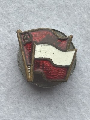   PIN Badge Poland Socialist Enameled Red Flag 1950-1960s 2cm