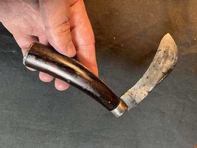 4 1/4  MARSHALL WELLS HDWE CO HAWKBILL PRUNER KNIFE