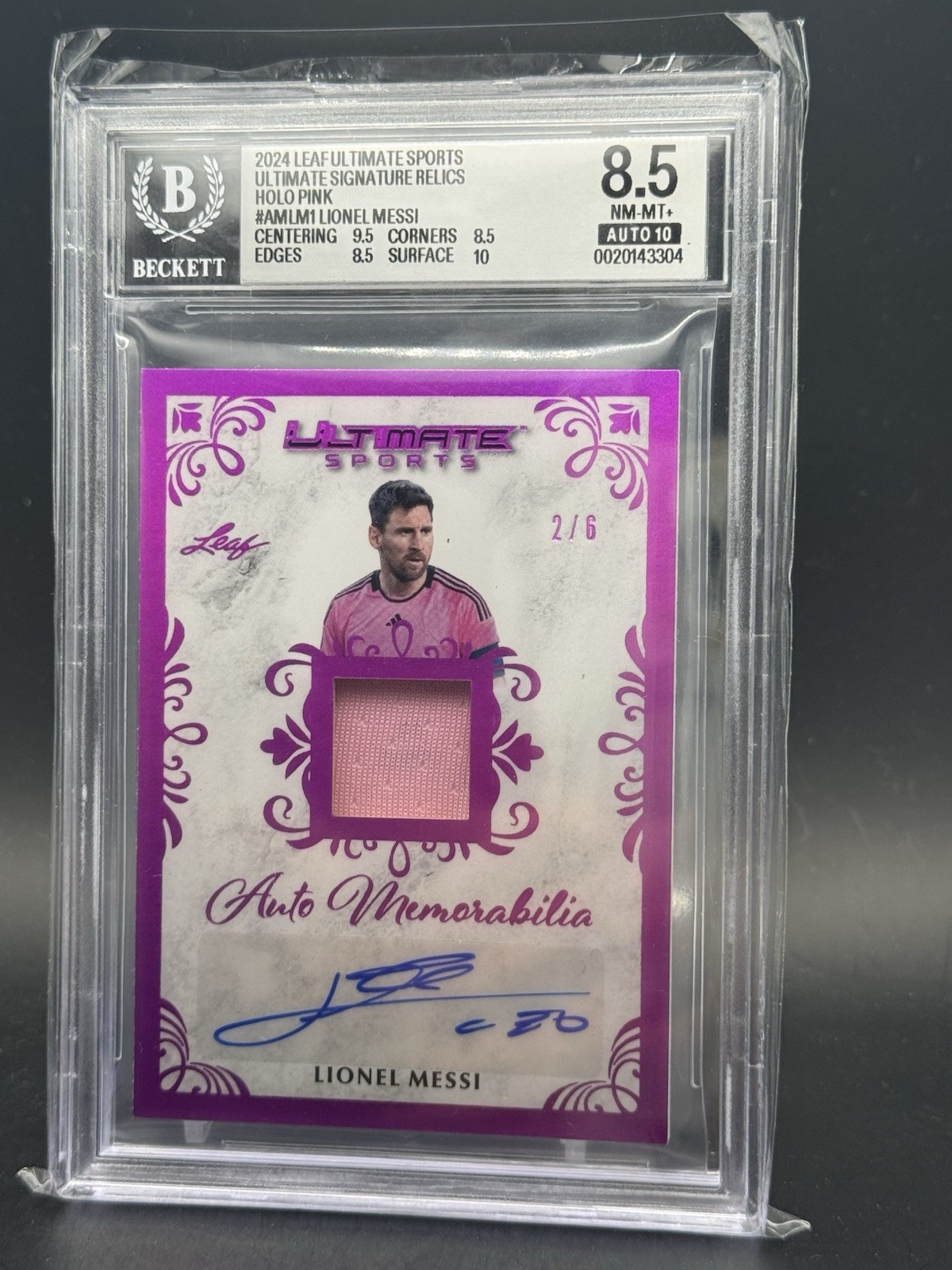 Lionel Messi 2024 Leaf Ultimate Sig Relics Pink 2/6 BGS 8.5 Auto 10 Argentina view 4