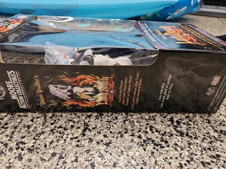 Moore/Chaos Comics Brian Pulido's Lady Death 12" Foto 4 de 4