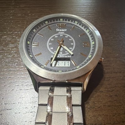 Stauer Atomic Titanium Quartz Radio Controlled Men's Wristwatch Silver