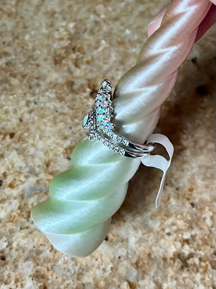 Anillo Bomb Party Octubre Cumpleaños Ópalo de Fuego Azul Sobre Rodio Talla 6 Foto 2 de 4