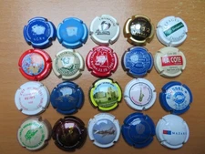 lot G  de 20 capsules De Champagne Commémorative