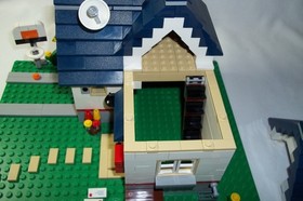 Lego Creator 5891 Apple Tree House 3in1 with 3 manuals