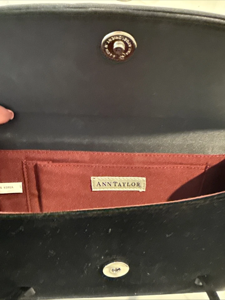 Cartera de terciopelo negro Foto 4 de 4