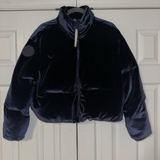 Fabletics Women Wander Crushed Velvet Velour Navy Cropped Puffer Jacket Sz S Euc