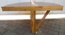 1/2 folding table, wall mounting - 1/2 folding table to attach to the wall