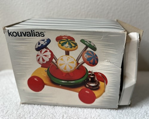 Vintage Kouvalias Holzzugspielzeug rotierend griechisch 1970er Jahre Glocke bunt Blumenkasten - Bild 10 von 11