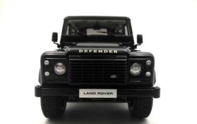 1/18 LCD-Model Land Rover Defender 90 Works V8 70th Edition Black