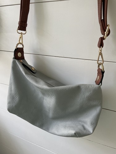 Black Rivet Purse Gray With Brown Shoulder Strap - Picture 8 of 8