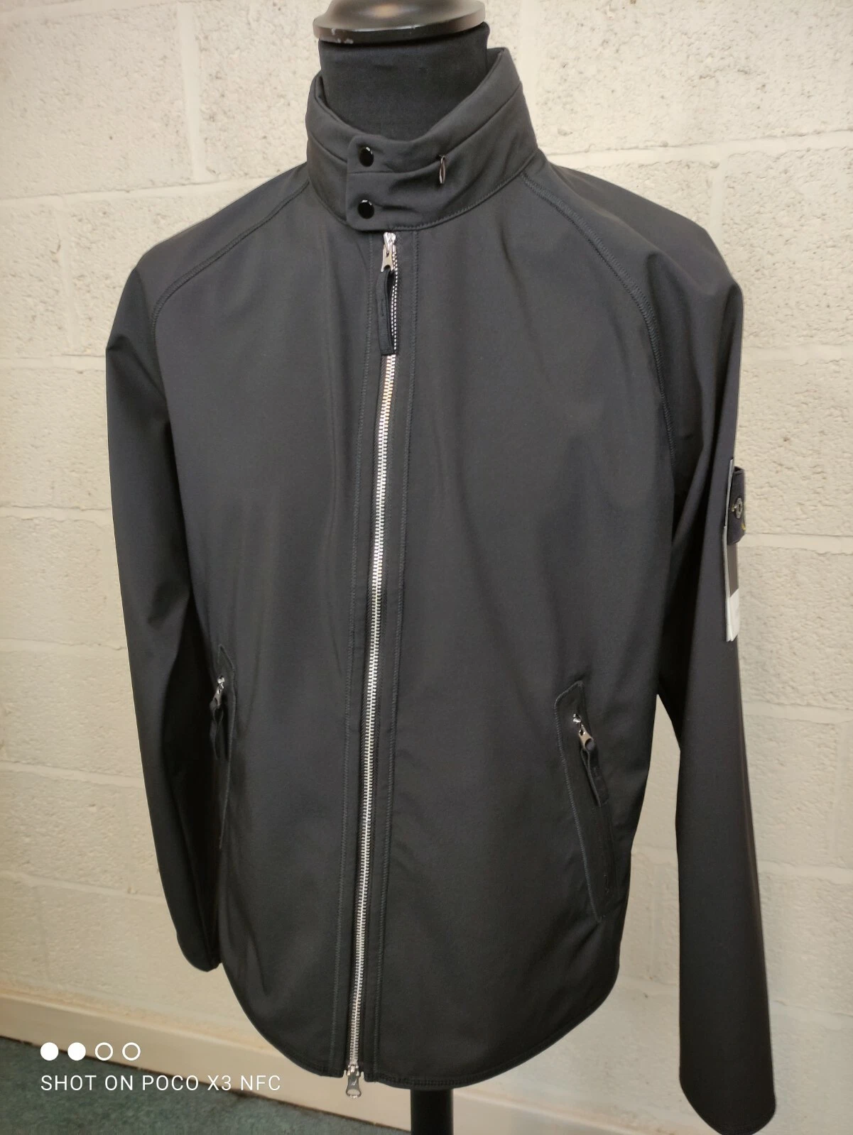 Giacca Stone Island Light Soft Shell R colore nero