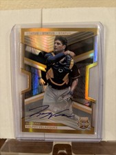 RALPHY VELAZQUEZ 2023 PANINI ELITE EXTRA GOLD STATUS DIE CUT AUTO /10 CLEVELAND