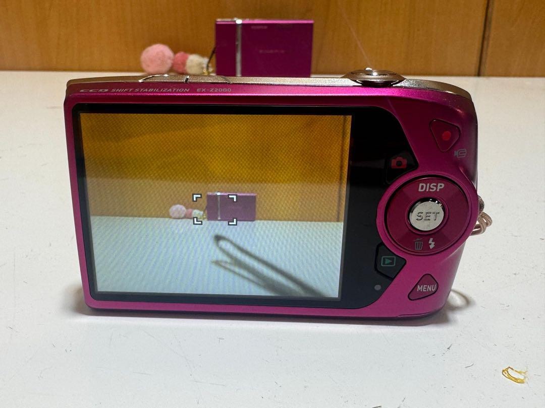 Casio Exilim EX-Z2000 14.1MP Purple Digital Camera - Tested