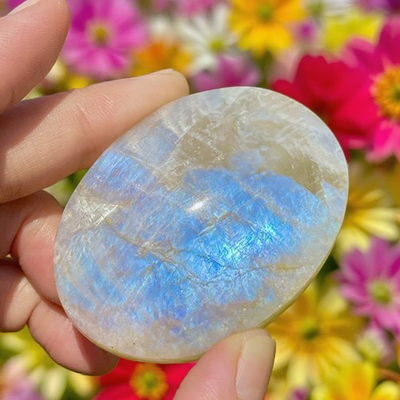 #ad 2.5quot; Blue Flash Moonstone Tumbled Stone Healing Crystal Pocket Palm Stone Gift $42.65