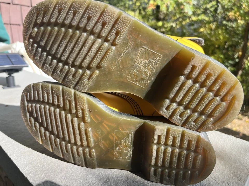 Dr Doc Martens 1460 Hora de Aventura Jake El Perro Botas de Cuero EE. UU. L 5 UK 3 UE 36 Foto 3 de 4