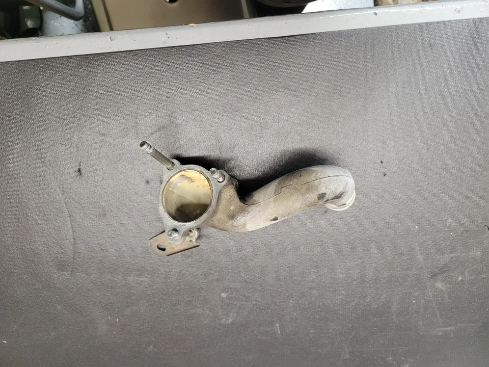 Toyota 4Runner Tacoma 1996-2002 5VZFE V6 termostato carcasa salida refrigerante OEM Foto 2 de 2