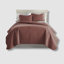 Southshore Fine Linens Red Lightweight 3-piece Quilt and Sham Set-Full/Queen