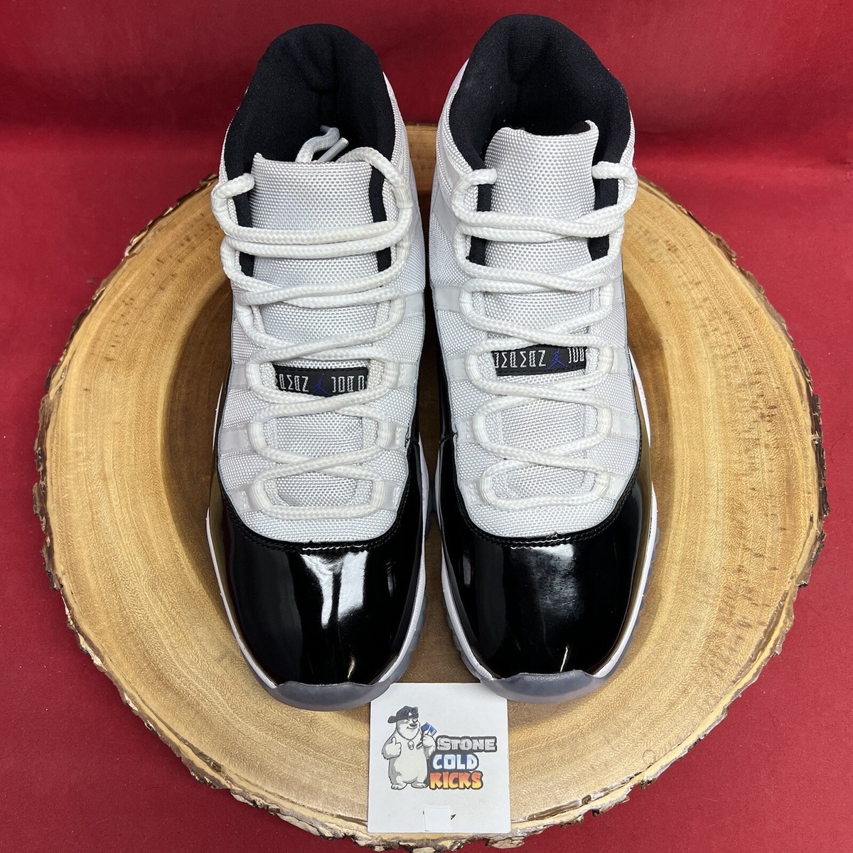 Nike Air Jordan Retro XI 11 Concord Black White Size 9.5 Space Jam Nike Air Jordan Retro XI 11 Concord Black White Size 9.5 Space Jam
